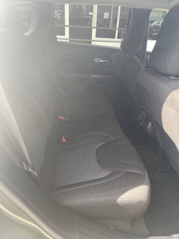 2019 Jeep Cherokee Latitude