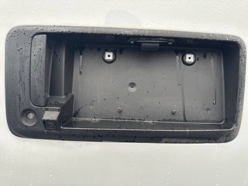 2023 Chevrolet Express 2500