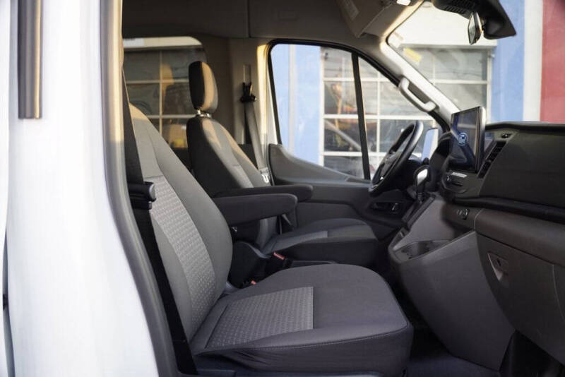 2022 Ford Transit 350 XLT