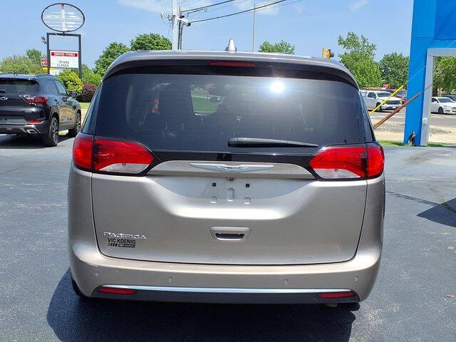 2018 Chrysler Pacifica Touring Plus