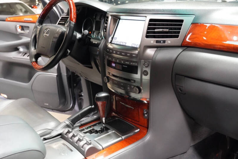 2009 Lexus LX 570