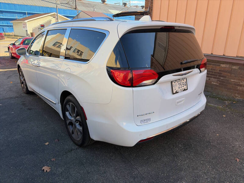 2018 Chrysler Pacifica Limited