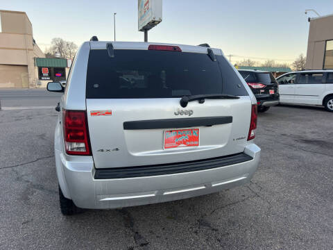 2005 Jeep Grand Cherokee Laredo