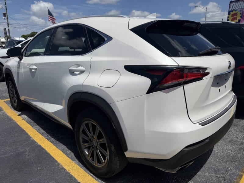 2017 Lexus NX 200t