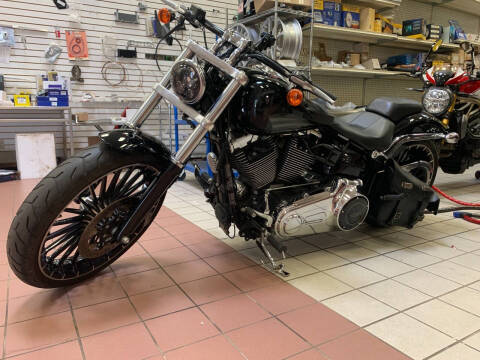 2017 Harley-Davidson Breakout