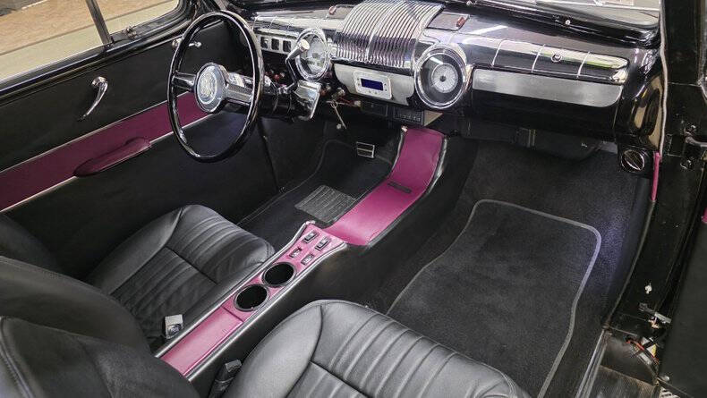 1942 Ford Super Deluxe