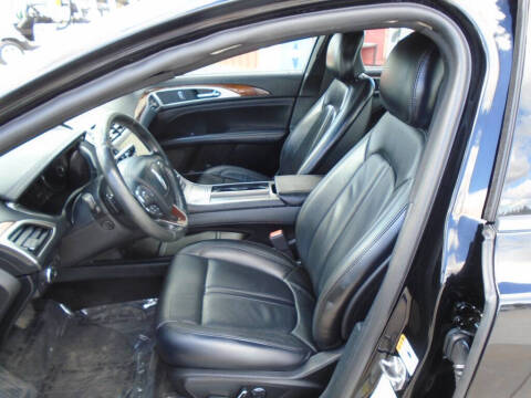 2017 Lincoln MKZ Select