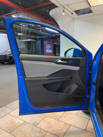 2022 Volkswagen Taos SE 4Motion