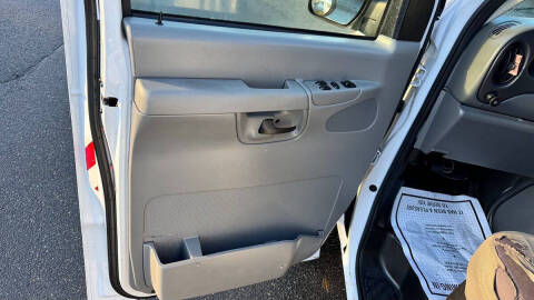 2008 Ford E-Series E-250