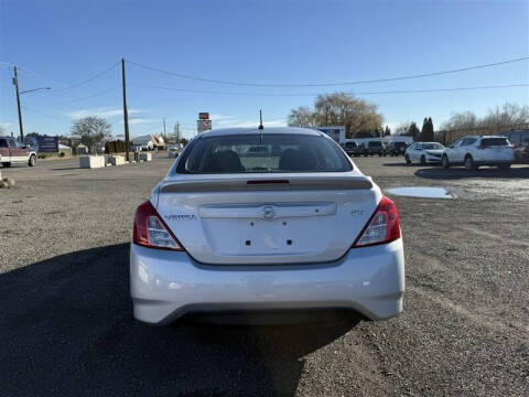2018 Nissan Versa