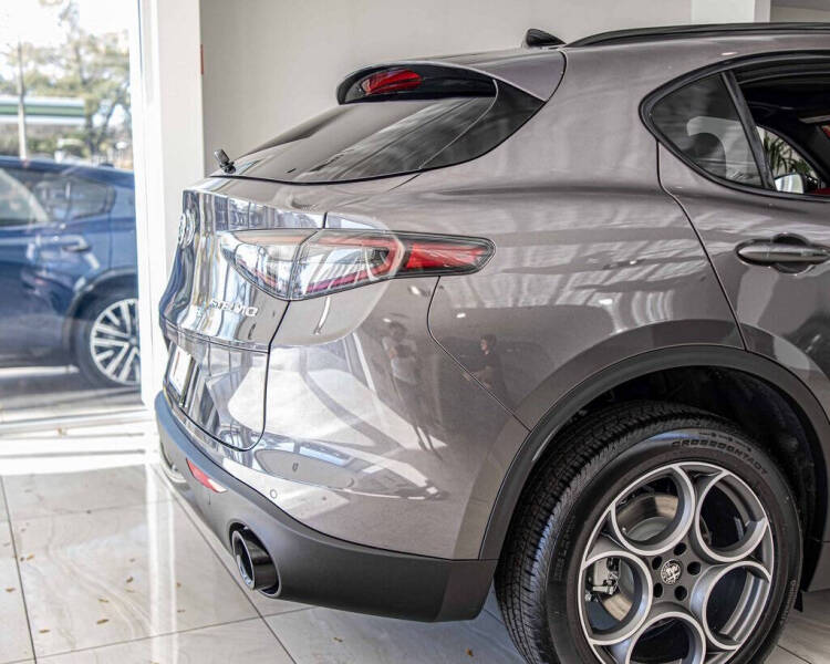 2025 Alfa Romeo Stelvio