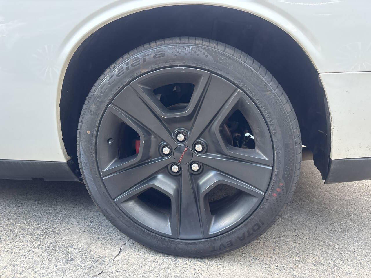 White 2013 Dodge Challenger R/T R/T 2dr Coupe 15