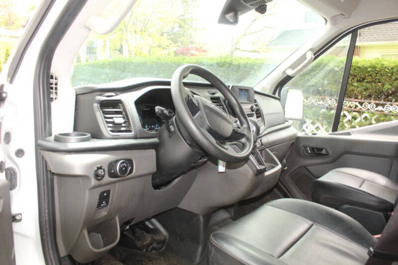 2023 Ford Transit 250