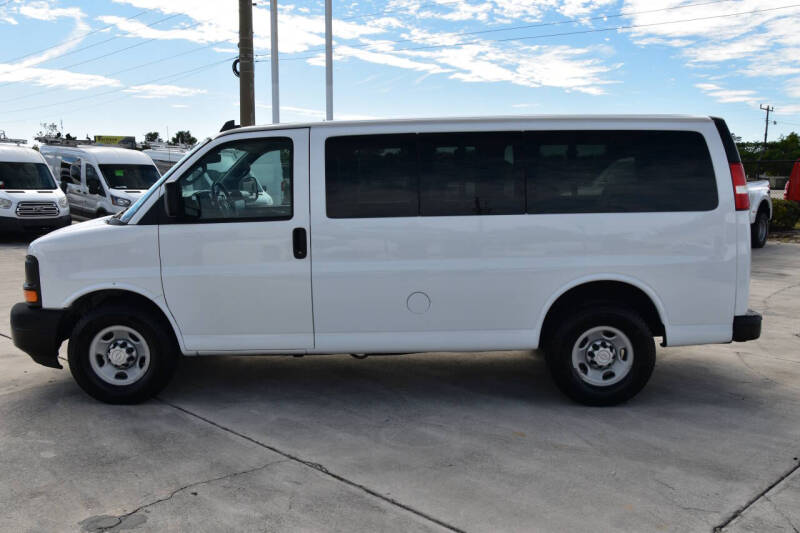 2017 Chevrolet Express LS 2500