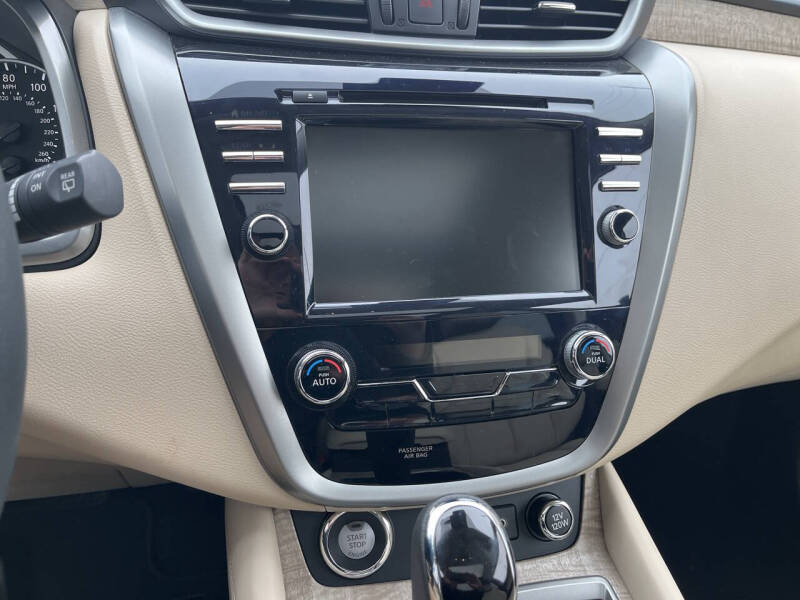 2024 Nissan Murano SL