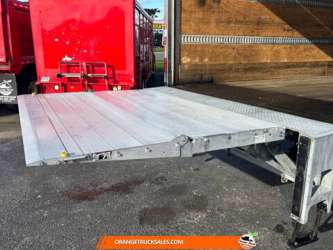 2020 Freightliner M2 106