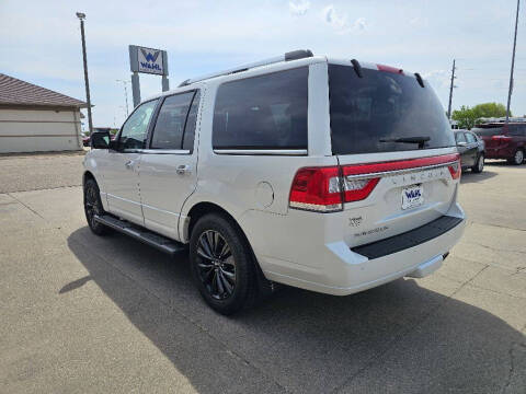 2017 Lincoln Navigator Select