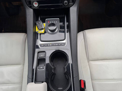 2017 Jaguar F-PACE 35t Prestige