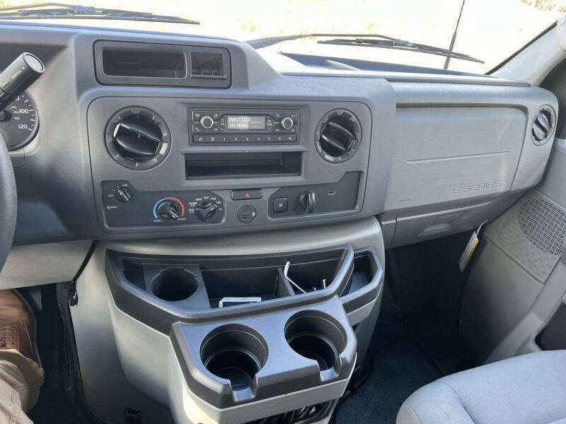 2024 Ford E-Series