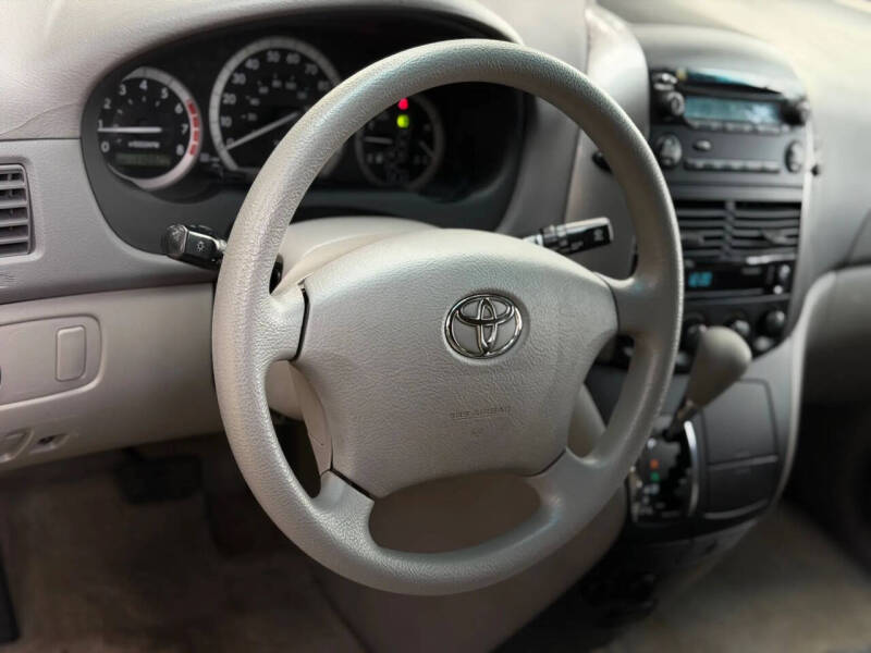 2006 Toyota Sienna