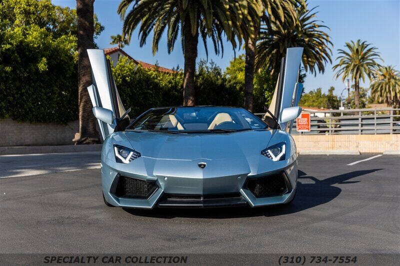 2014 Lamborghini Aventador LP 700-4