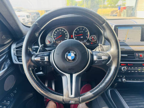 2015 BMW X6 M