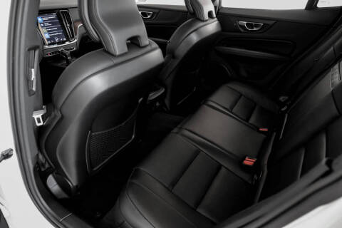 2020 Volvo S60 T5 Momentum