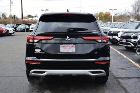 2024 Mitsubishi Outlander SE