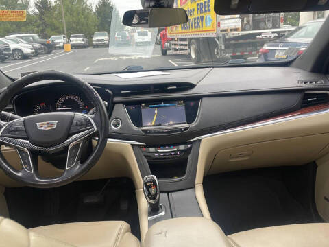 2018 Cadillac XT5 Luxury