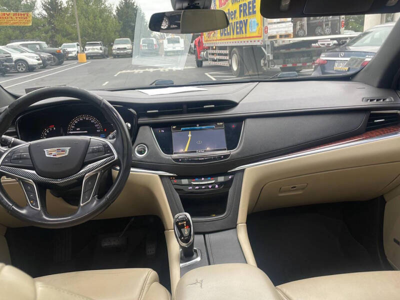 2018 Cadillac XT5 Luxury