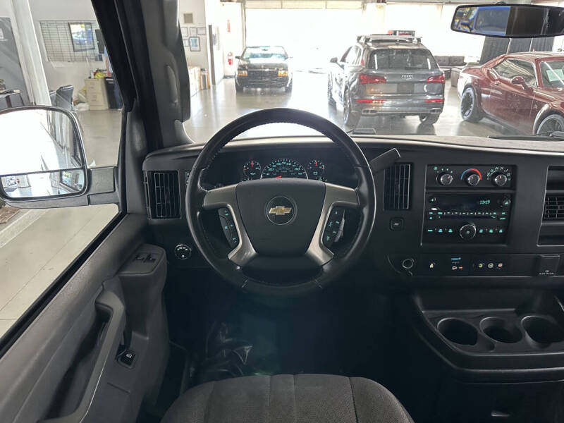 2017 Chevrolet Express LS 2500