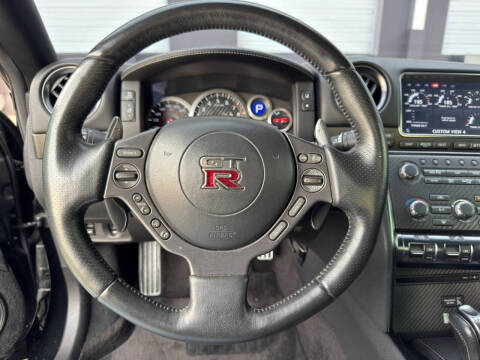 2016 Nissan GT-R Premium