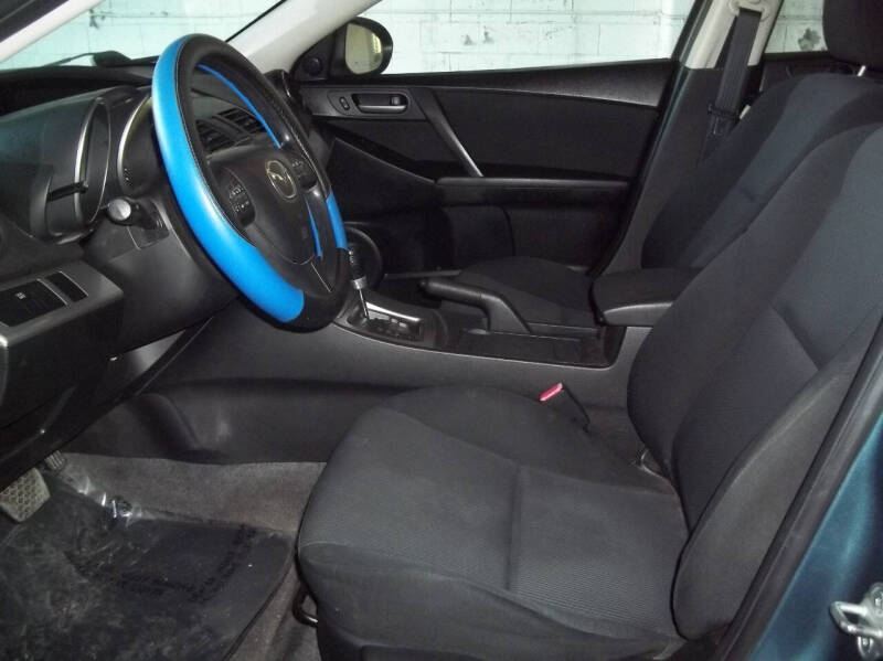 2011 Mazda MAZDA3 i Touring