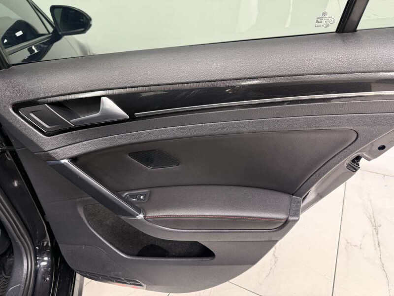 2017 Volkswagen Golf GTI