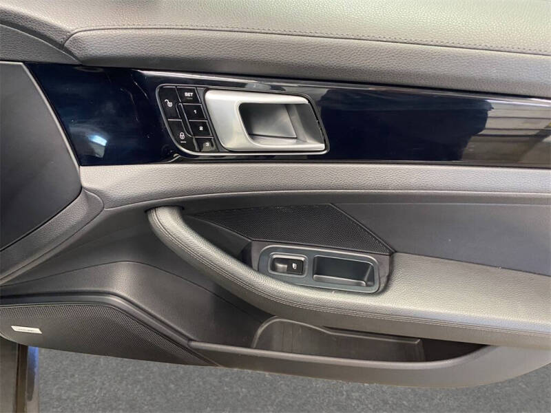 2018 Porsche Panamera 4S