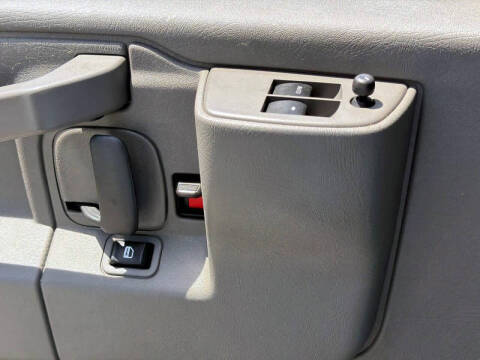 2024 Chevrolet Express 3500