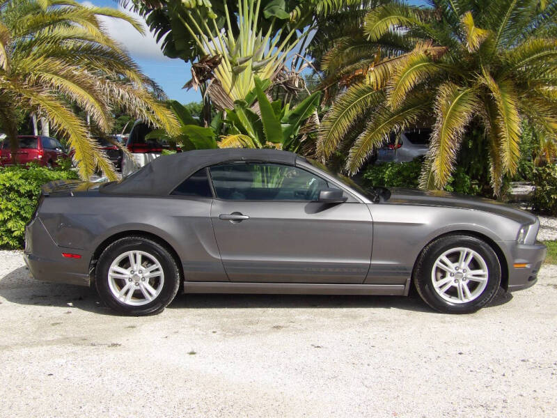2013 Ford Mustang V6