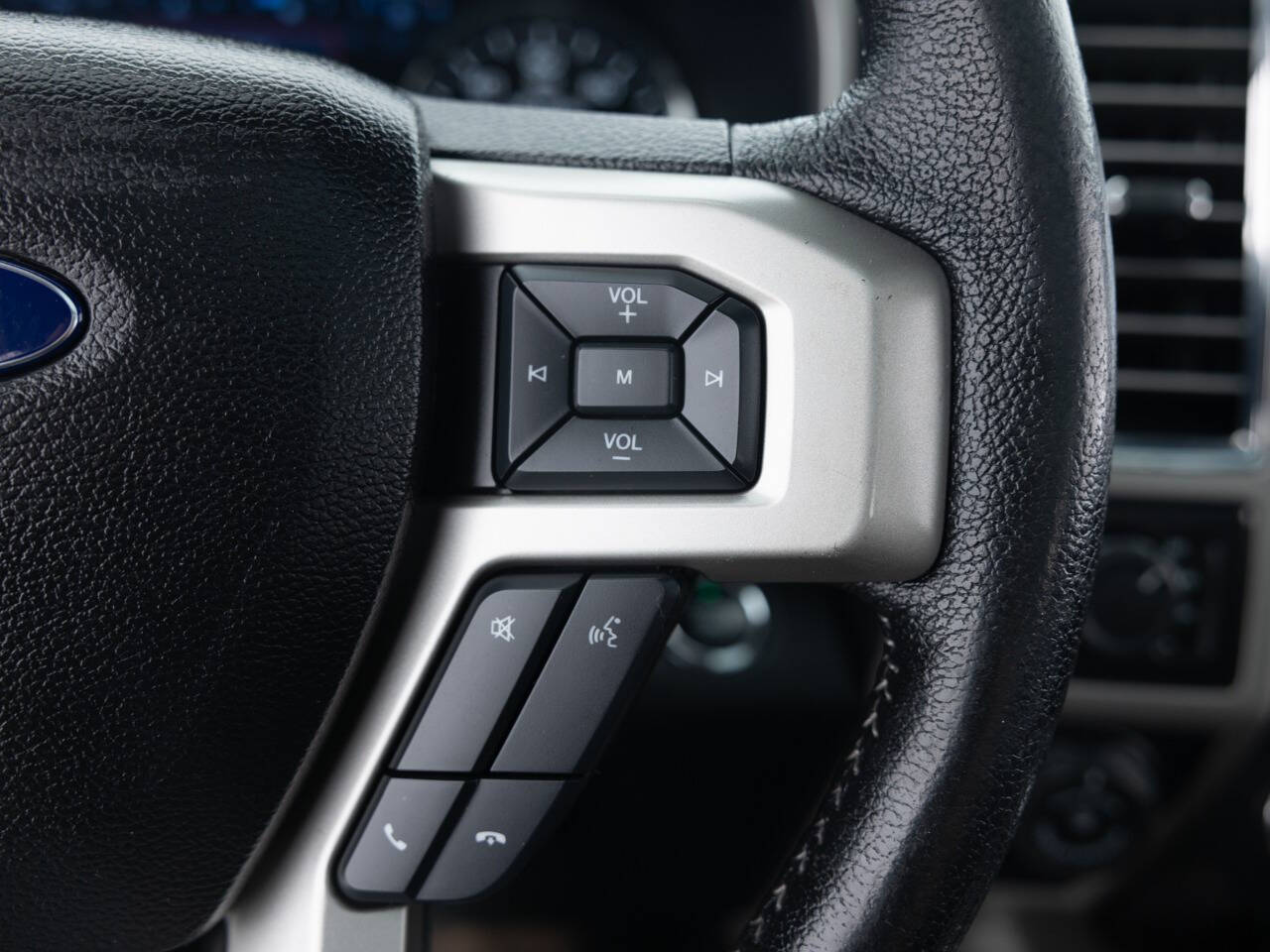 Used Car 2016 Ford F-150  Lariat 4x4 4dr Supercrew 5.5 Ft. Sb For Sale Under $50,000 In Coal City, Illinois