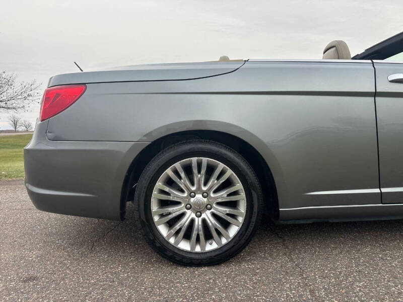 2011 Chrysler 200 Limited