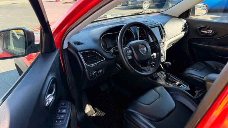 2019 Jeep Cherokee Trailhawk