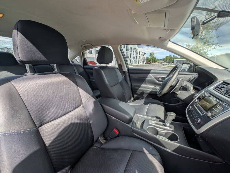 2016 Nissan Altima 2.5 SR