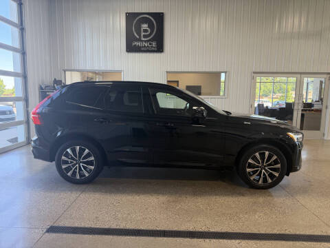 2023 Volvo XC60 B5 Plus Dark Theme