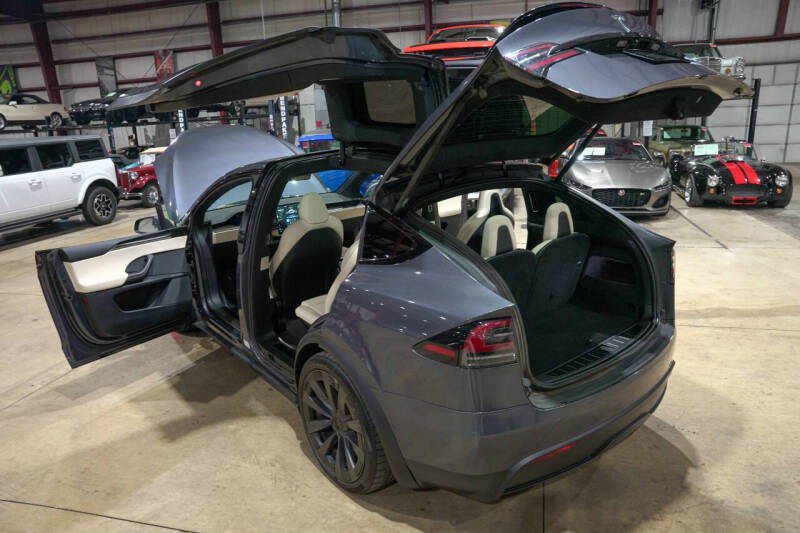 2022 Tesla Model X Plaid