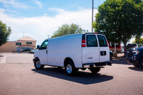 2022 Chevrolet Express 2500