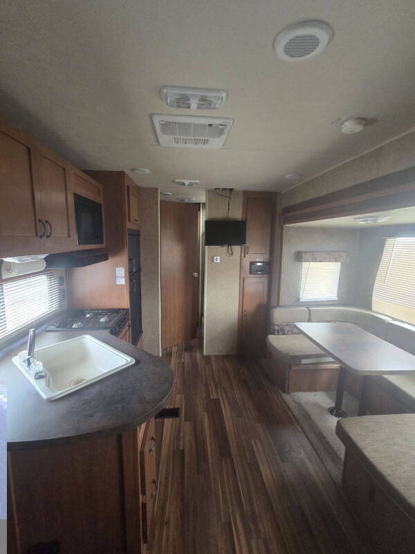 2014 Forest River ACKT28WP  Cheroke Toy Hauler