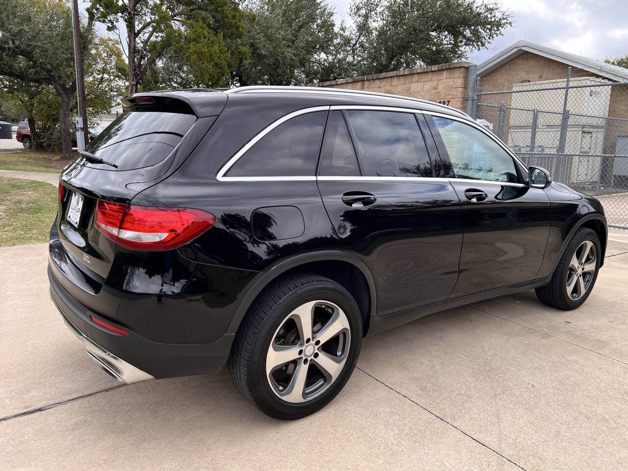 Used Car 2016 Mercedes-benz Glc  Glc 300 4dr Suv For Sale Under $15,000 In Austin, Texas