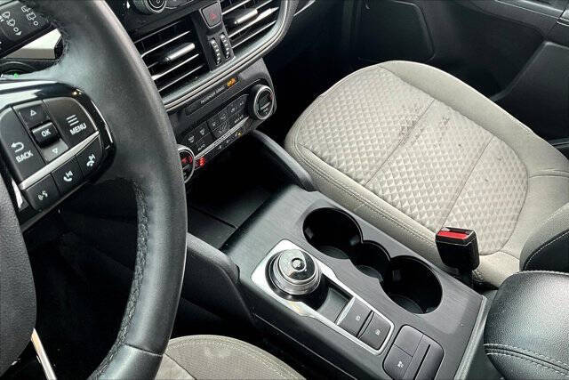 2021 Ford Escape Hybrid SE