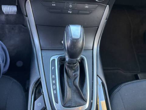 2017 Ford Edge SE