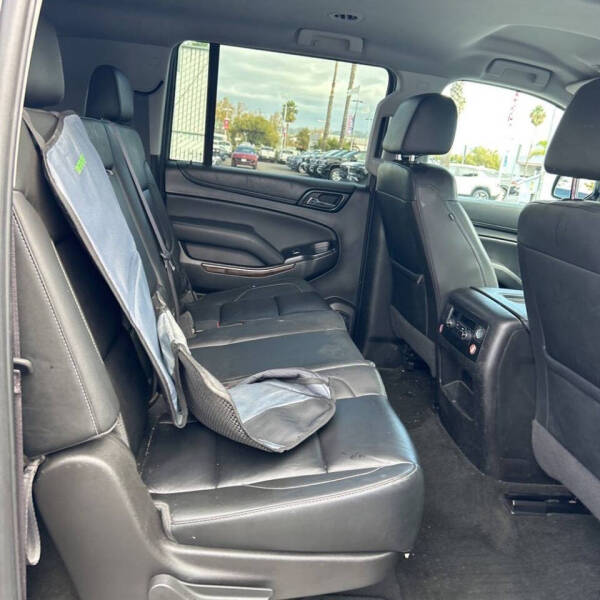 2017 Chevrolet Suburban LT