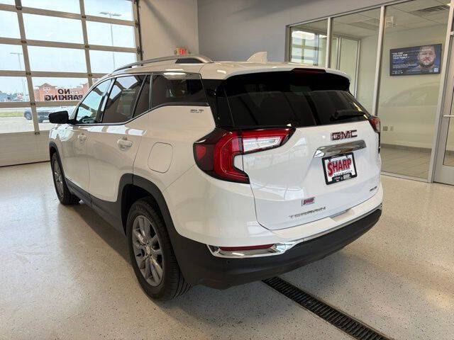 2022 GMC Terrain SLT